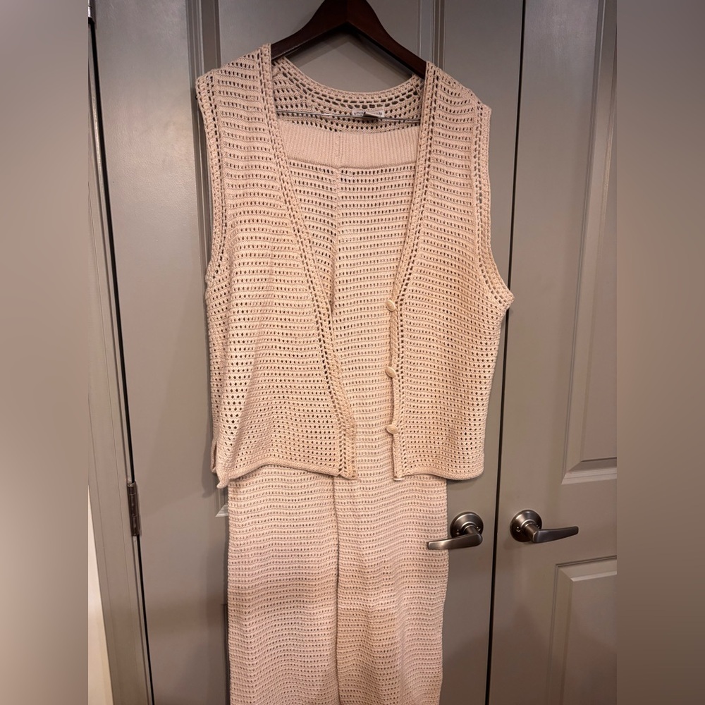 Cream Knit Sleeveless Two Piece Set